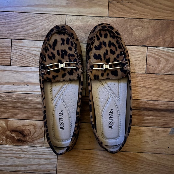 Leopard print flats - Picture 2 of 4